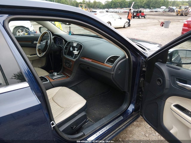 45559731 :رقم المزاد ، 2C3CCAPT3FH809432 vin ، 2015 Chrysler 300c Platinum مزاد بيع