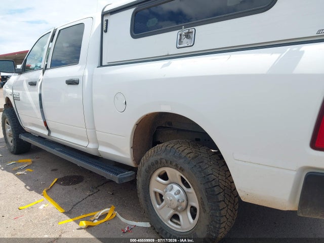 45559909 :رقم المزاد ، 3C6UR5CJ4JG287520 vin ، 2018 Ram 2500 Tradesman  4x4 6'4 Box مزاد بيع