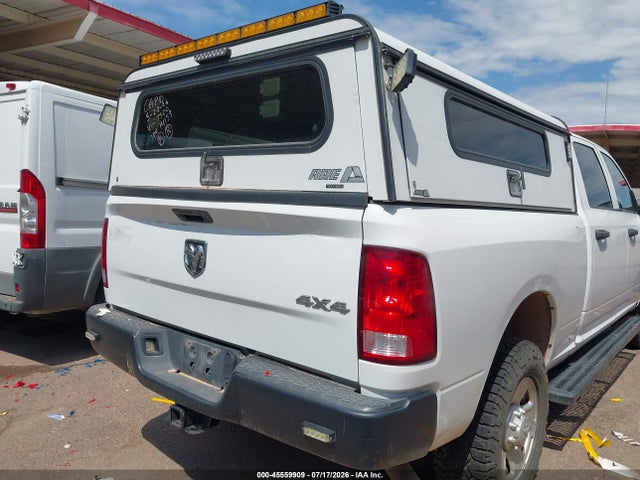 45559909 :رقم المزاد ، 3C6UR5CJ4JG287520 vin ، 2018 Ram 2500 Tradesman  4x4 6'4 Box مزاد بيع