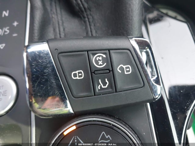 2020 Volkswagen Atlas Cross Sport 3.6l V6 Sel R-line მანქანა იყიდება აუქციონზე, vin: 1V2RE2CA1LC226395, აუქციონის ნომერი: 45559927