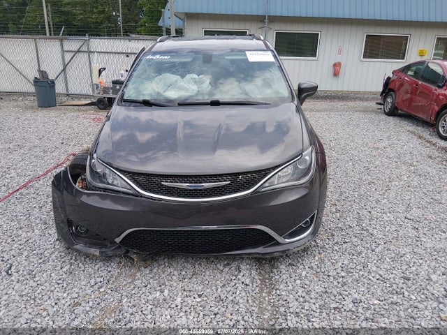 45559959 :رقم المزاد ، 2C4RC1BG6JR258822 vin ، 2018 Chrysler Pacifica Touring L مزاد بيع