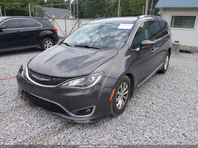 45559959 :رقم المزاد ، 2C4RC1BG6JR258822 vin ، 2018 Chrysler Pacifica Touring L مزاد بيع