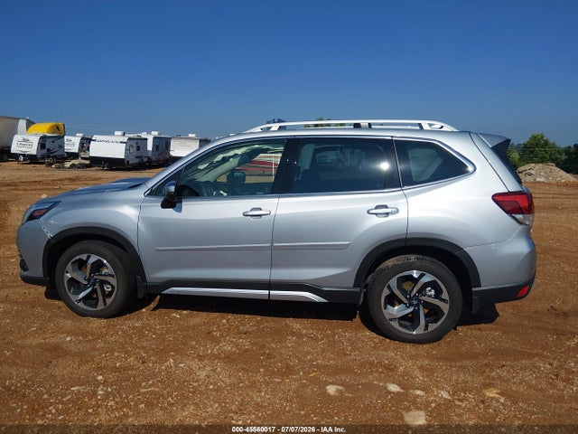 45560017 :رقم المزاد ، JF2SKARC5PH520889 vin ، 2023 Subaru Forester Touring مزاد بيع