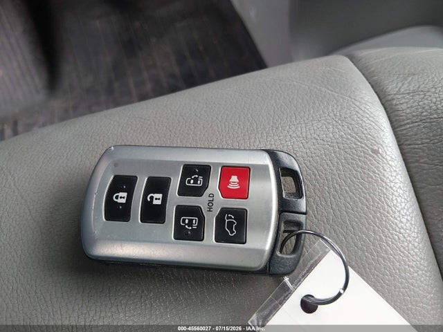 5TDYZ3DC4LS053770 Toyota SIENNA XLE