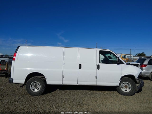 45560036 :رقم المزاد ، 1GCWGBFFXH1255953 vin ، 2017 Chevrolet Express 2500 1wt مزاد بيع
