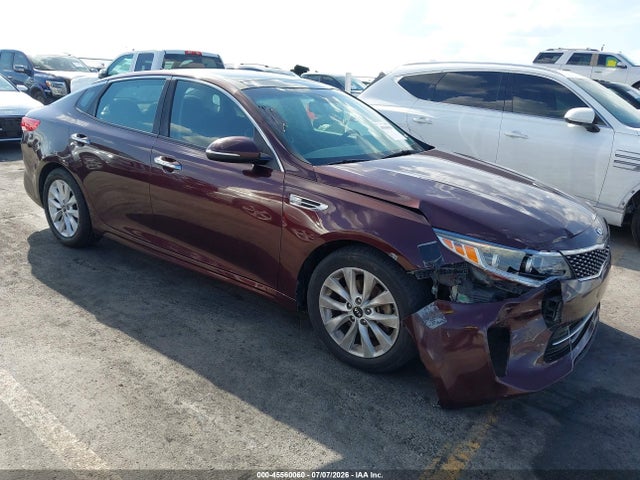 Auction sale of the 2016 Kia Optima Ex, vin: 5XXGU4L38GG095271, lot number: 45560060
