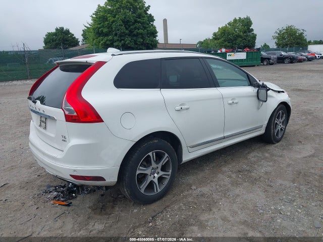 Aukcja sprzedaży 2015 Volvo Xc60 T6 Platinum, vin: YV4902RD0F2626375, numer aukcji: 45560085