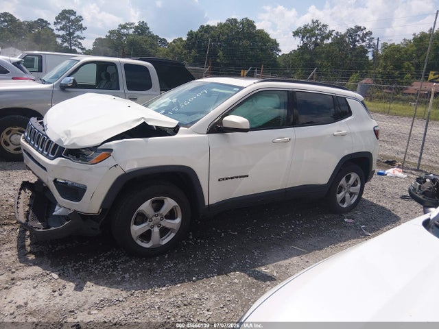 2019 Jeep Compass Latitude 4x4 მანქანა იყიდება აუქციონზე, vin: 3C4NJDBB1KT741823, აუქციონის ნომერი: 45560109