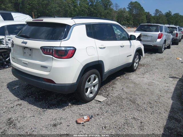 2019 Jeep Compass Latitude 4x4 მანქანა იყიდება აუქციონზე, vin: 3C4NJDBB1KT741823, აუქციონის ნომერი: 45560109