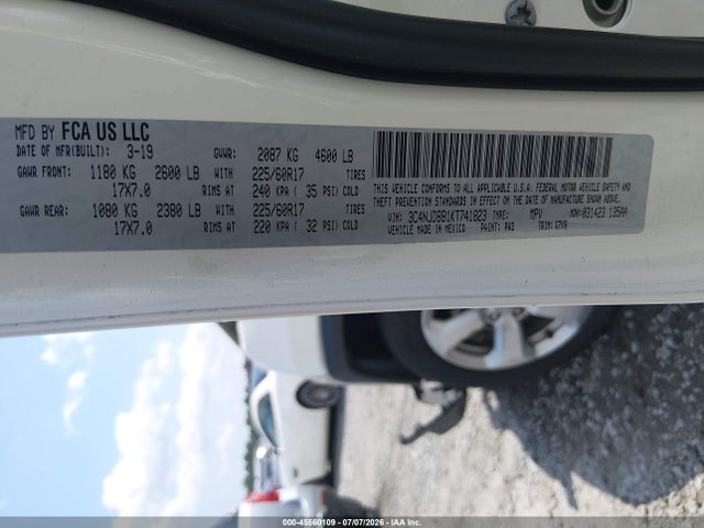 2019 Jeep Compass Latitude 4x4 მანქანა იყიდება აუქციონზე, vin: 3C4NJDBB1KT741823, აუქციონის ნომერი: 45560109