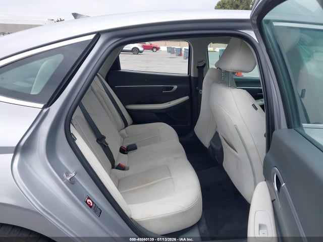 Hyundai SONATA SE 2023 KMHL24JA2PA261197 Image 8