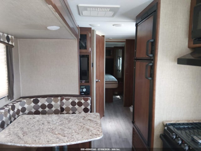 Keystone Passport 2016 FYDT28923GT414101 Image 8