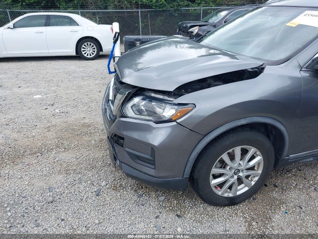 Auction sale of the 2018 Nissan Rogue Sv, vin: KNMAT2MT6JP585560, lot number: 45560153