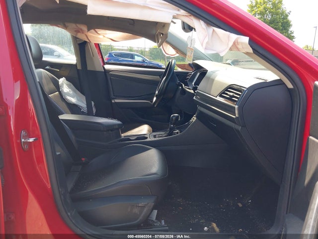 3VWE57BU3KM038738 Volkswagen Jetta 1.4t Sel
