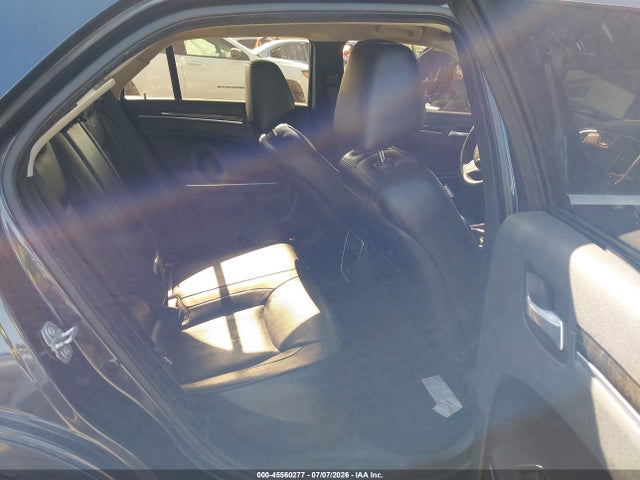 45560277 :رقم المزاد ، 2C3CCAEG6KH686502 vin ، 2019 Chrysler 300 Limited مزاد بيع