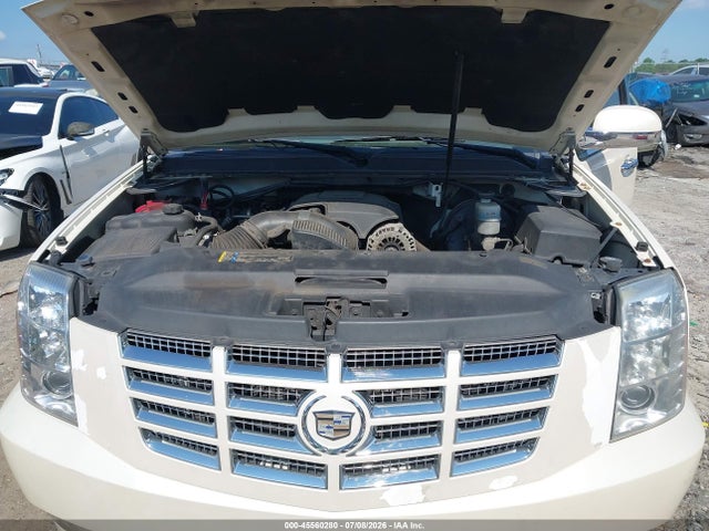 Продажа на аукционе авто 2010 Cadillac Escalade Luxury, vin: 1GYUKBEF2AR270536, номер лота: 45560280