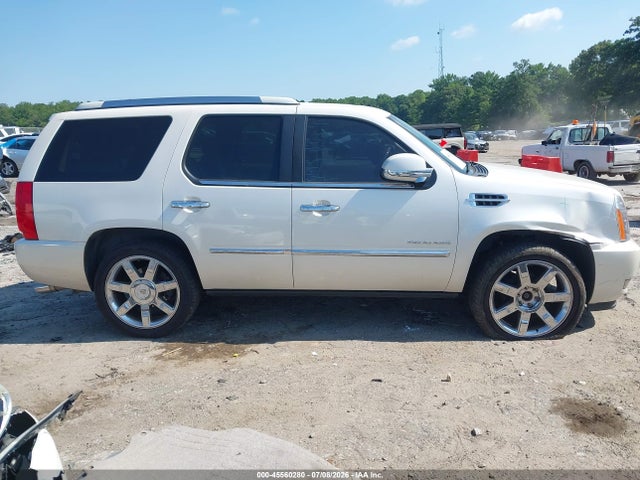 Продажа на аукционе авто 2010 Cadillac Escalade Luxury, vin: 1GYUKBEF2AR270536, номер лота: 45560280