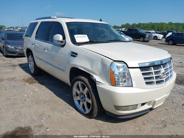 Продажа на аукционе авто 2010 Cadillac Escalade Luxury, vin: 1GYUKBEF2AR270536, номер лота: 45560280