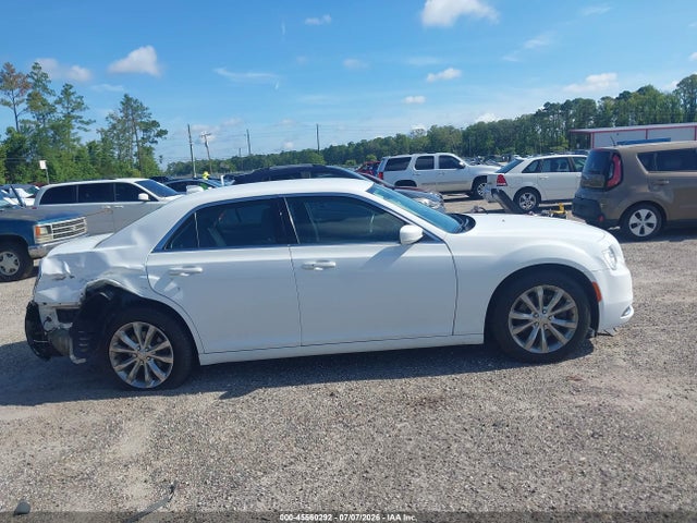 2018 Chrysler 300 Touring Awd მანქანა იყიდება აუქციონზე, vin: 2C3CCARG6JH309094, აუქციონის ნომერი: 45560292