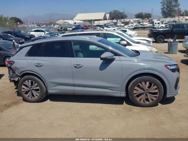 45560316 :رقم المزاد ، WA1BCBFZ3PP005917 vin ، 2023 Audi Q4 E-tron Premium Plus 40 Rwd مزاد بيع