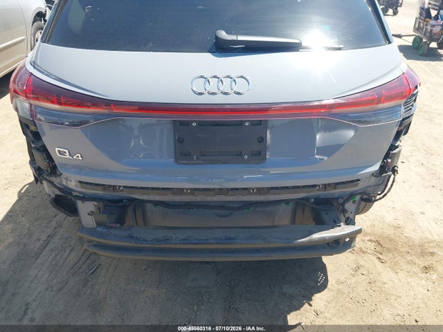 45560316 :رقم المزاد ، WA1BCBFZ3PP005917 vin ، 2023 Audi Q4 E-tron Premium Plus 40 Rwd مزاد بيع