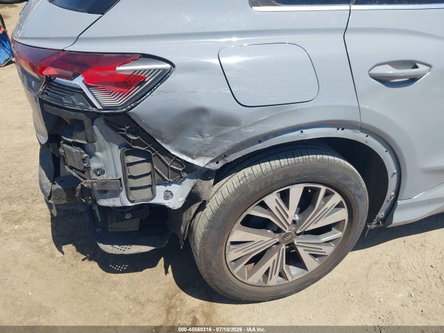 45560316 :رقم المزاد ، WA1BCBFZ3PP005917 vin ، 2023 Audi Q4 E-tron Premium Plus 40 Rwd مزاد بيع