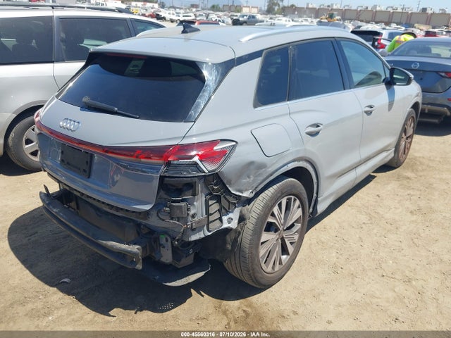 45560316 :رقم المزاد ، WA1BCBFZ3PP005917 vin ، 2023 Audi Q4 E-tron Premium Plus 40 Rwd مزاد بيع