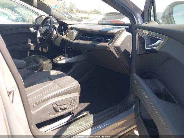 45560316 :رقم المزاد ، WA1BCBFZ3PP005917 vin ، 2023 Audi Q4 E-tron Premium Plus 40 Rwd مزاد بيع
