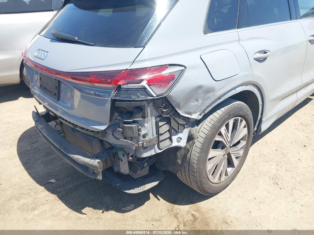 45560316 :رقم المزاد ، WA1BCBFZ3PP005917 vin ، 2023 Audi Q4 E-tron Premium Plus 40 Rwd مزاد بيع