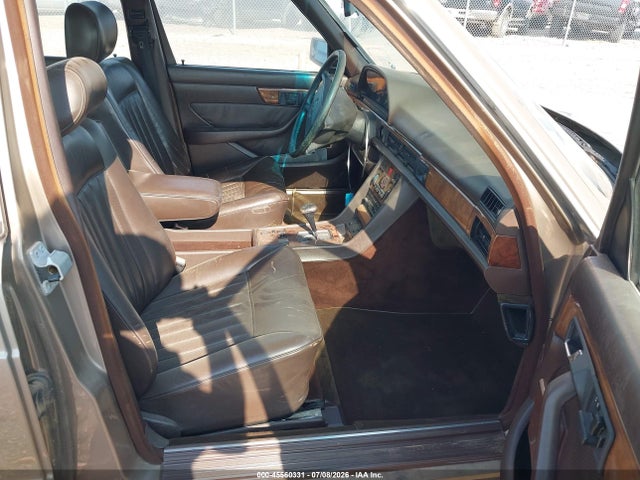 Продаж на аукціоні авто 1987 Mercedes-benz 560 Sel, vin: WDBCA39D3HA348316, номер лоту: 45560331
