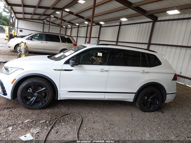 Продаж на аукціоні авто 2024 Volkswagen Tiguan 2.0t Se R-line Black, vin: 3VVCB7AX9RM192056, номер лоту: 45560341