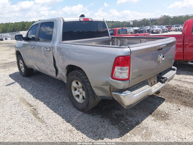 45560344 :رقم المزاد ، 1C6RREFG5NN335819 vin ، 2022 Ram 1500 Big Horn  4x2 5'7 Box مزاد بيع