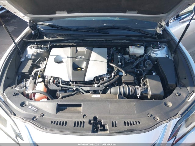 Lexus ES 300H 2019 JTHB21B16K2023433 Image 10