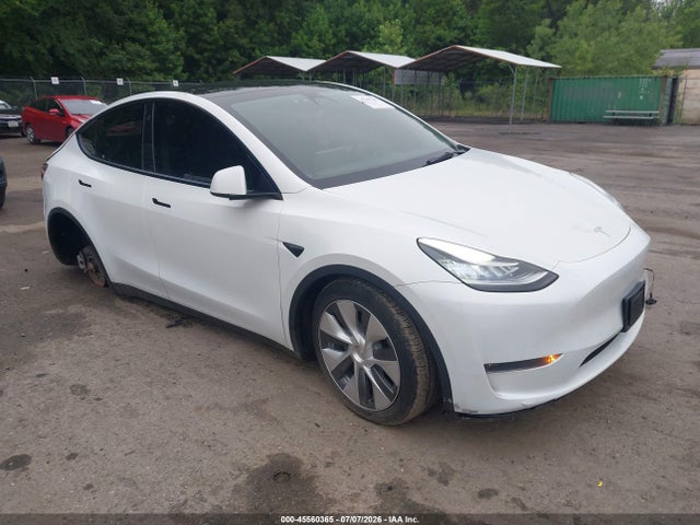 Продажа на аукционе авто 2023 Tesla Model Y Awd/long Range Dual Motor All-wheel Drive, vin: 7SAYGDEEXPA063483, номер лота: 45560365