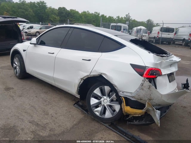 Продажа на аукционе авто 2023 Tesla Model Y Awd/long Range Dual Motor All-wheel Drive, vin: 7SAYGDEEXPA063483, номер лота: 45560365