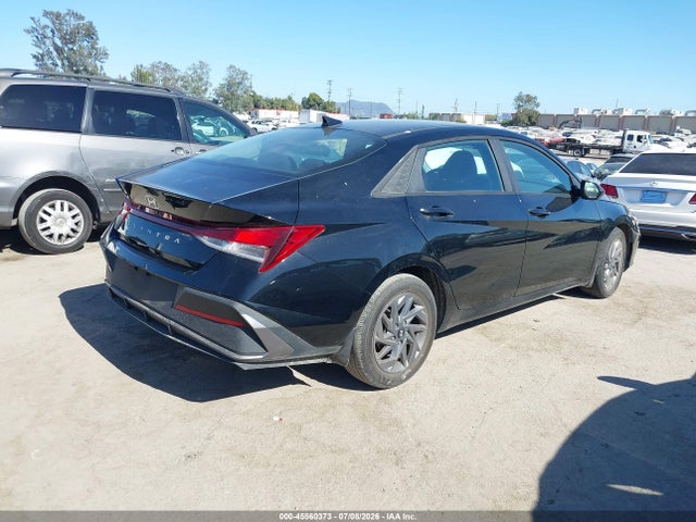 KMHLM4DGXRU731746 Hyundai ELANTRA SEL