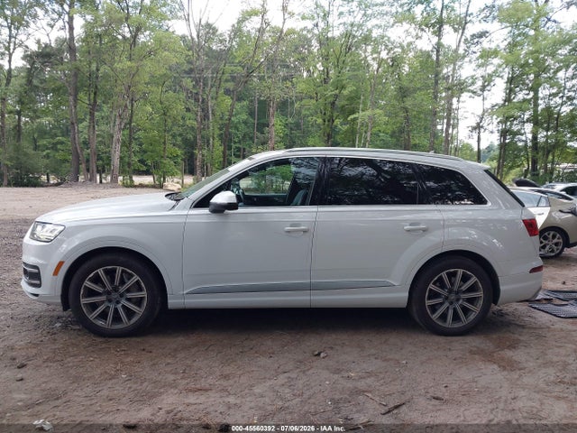 Продажа на аукционе авто 2018 Audi Q7 3.0t Premium, vin: WA1VAAF76JD038575, номер лота: 45560392