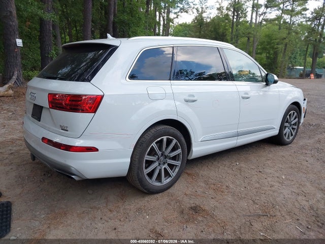 Продажа на аукционе авто 2018 Audi Q7 3.0t Premium, vin: WA1VAAF76JD038575, номер лота: 45560392