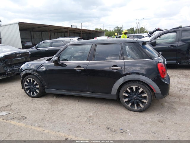 2015 Mini Hardtop Cooper მანქანა იყიდება აუქციონზე, vin: WMWXS5C50FT826980, აუქციონის ნომერი: 45560407