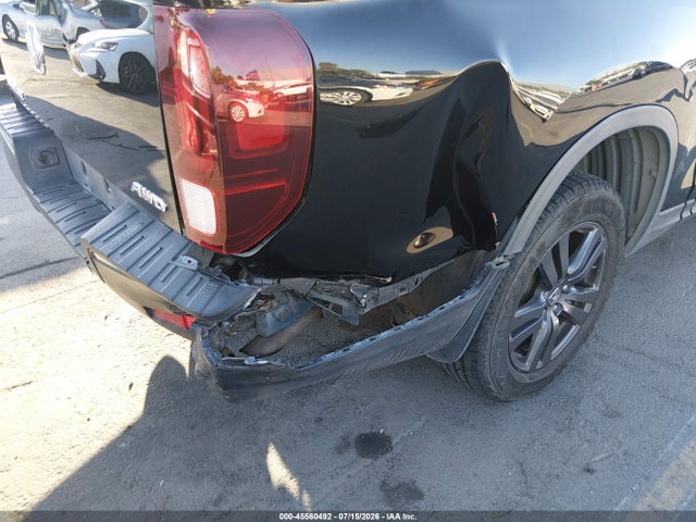 Honda Ridgeline Sport 2017 5FPYK3F11HB007641 Image 6