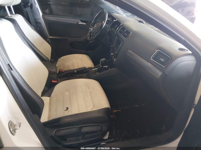 45560497 :رقم المزاد ، 3VWD17AJ3HM387633 vin ، 2017 Volkswagen Jetta 1.8t Sport مزاد بيع