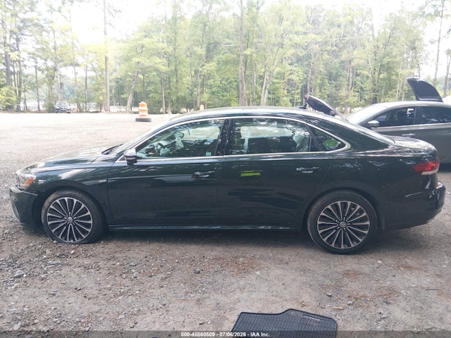 Продаж на аукціоні авто 2022 Volkswagen Passat 2.0t Limited Edition, vin: 1VWBA7A33NC005395, номер лоту: 45560509