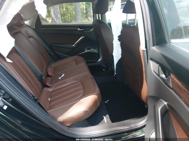 Продаж на аукціоні авто 2022 Volkswagen Passat 2.0t Limited Edition, vin: 1VWBA7A33NC005395, номер лоту: 45560509