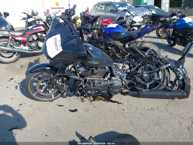Harley-Davidson FLHX 2025 1HD1KB717SB620391 Image 9
