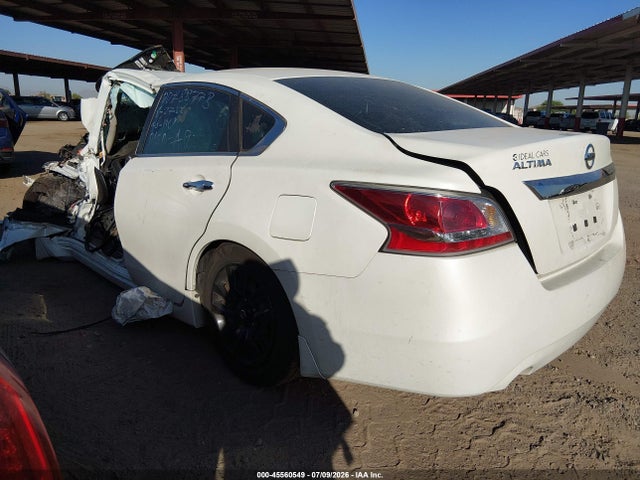Nissan Altima 2.5 S 2015 1N4AL3AP0FC477498 Image 3