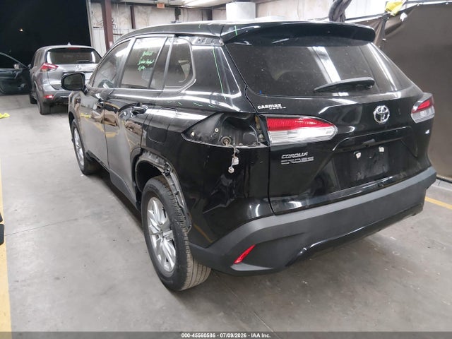 Toyota Corolla Cross Le 2023 7MUCAAAGXPV057671 Image 3