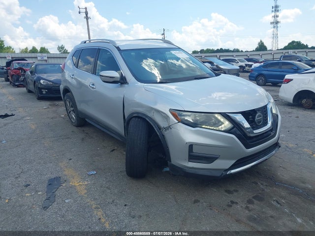 2018 Nissan Rogue Sv მანქანა იყიდება აუქციონზე, vin: 5N1AT2MT4JC800369, აუქციონის ნომერი: 45560589