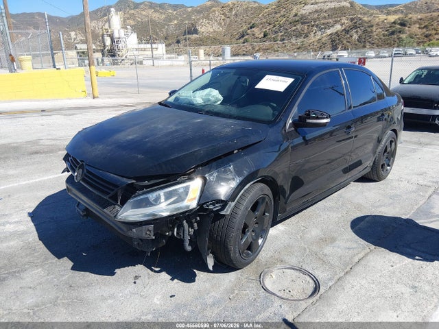 45560599 :رقم المزاد ، 3VWD17AJ7EM437073 vin ، 2014 Volkswagen Jetta 1.8t Se مزاد بيع