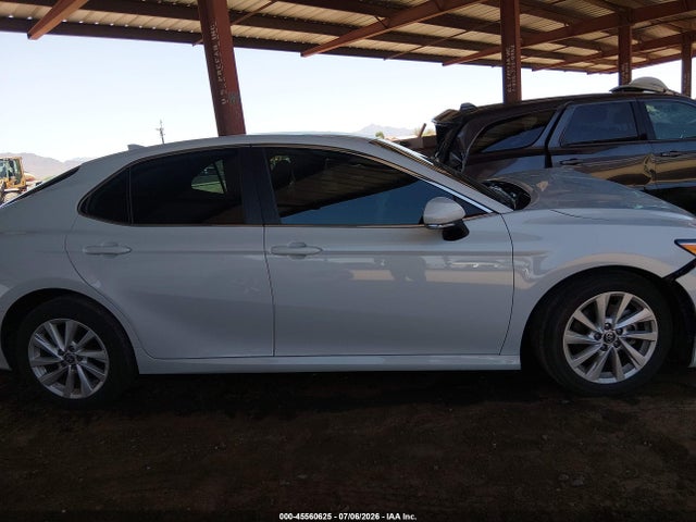 Продажа на аукционе авто 2023 Toyota Camry Le, vin: 4T1R11AK0PU124763, номер лота: 45560625
