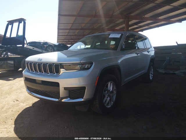 1C4RJJAG1P8901895 Jeep Grand Cherokee L Laredo 4x2